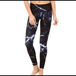 Marble Design Strut This Yoga Pant